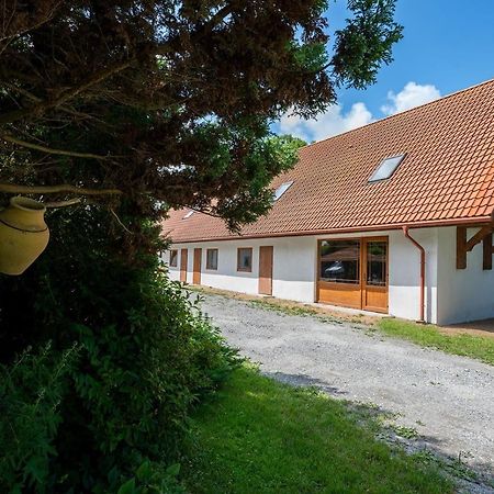 Apartamenty Stodola Jezierzany Extérieur photo