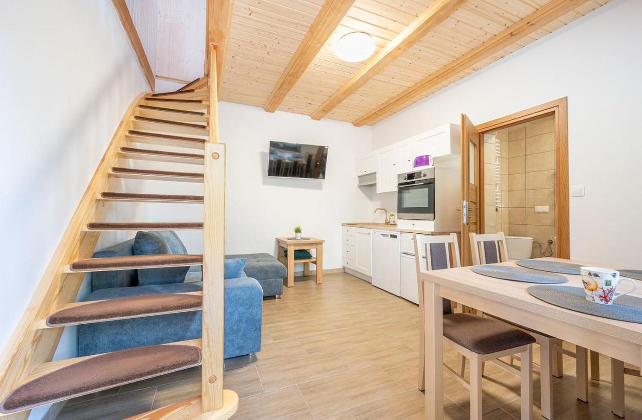 Apartamenty Stodola Jezierzany Extérieur photo